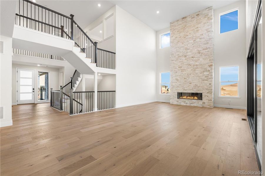 Spacious, unfurnished interior of a new home in Autograph at Lyric, Lone Tree (Image 43).