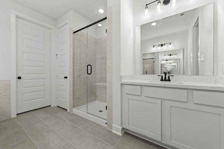Furnished interior view inside a new home in Kresston, Montgomery (Image 9).