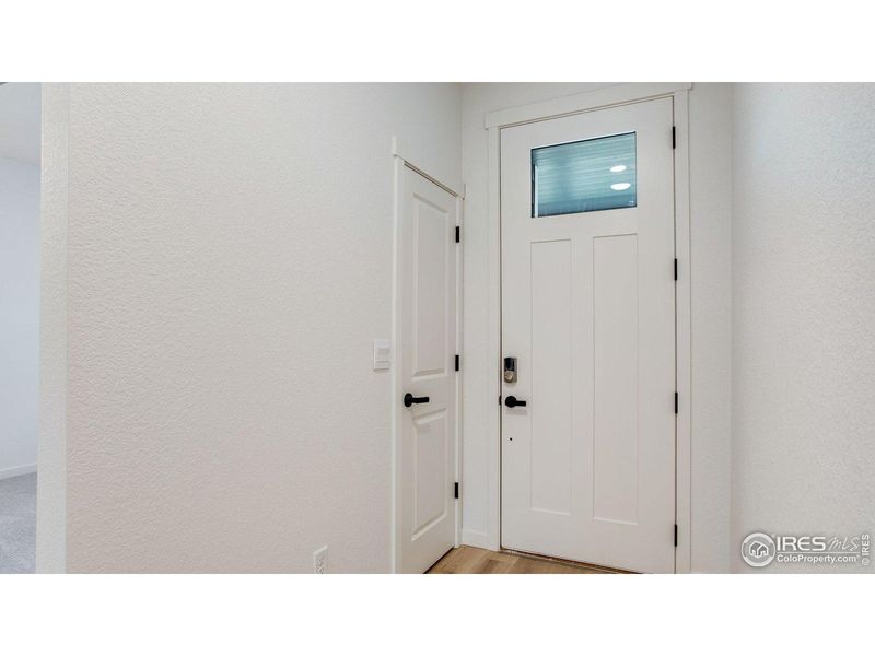 Spacious, unfurnished interior of a new home in Hansen Farm, Fort Collins (Image 30).