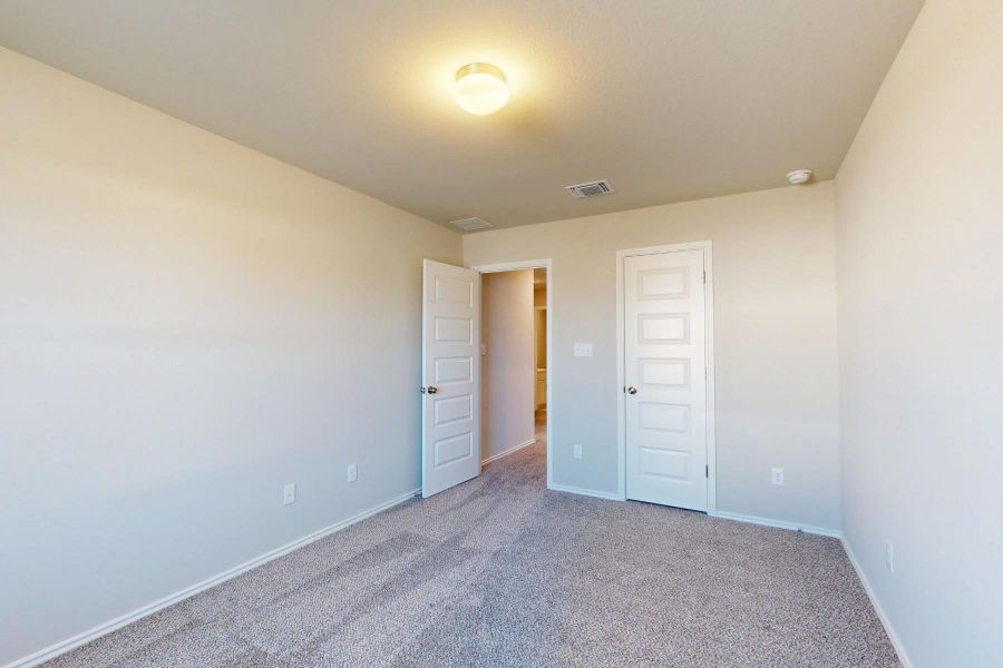 Spacious, unfurnished interior of a new home in Carillon, Manor (Image 30). Spacious, unfurnished interior of a new home in Carillon, Manor (Image 30).
