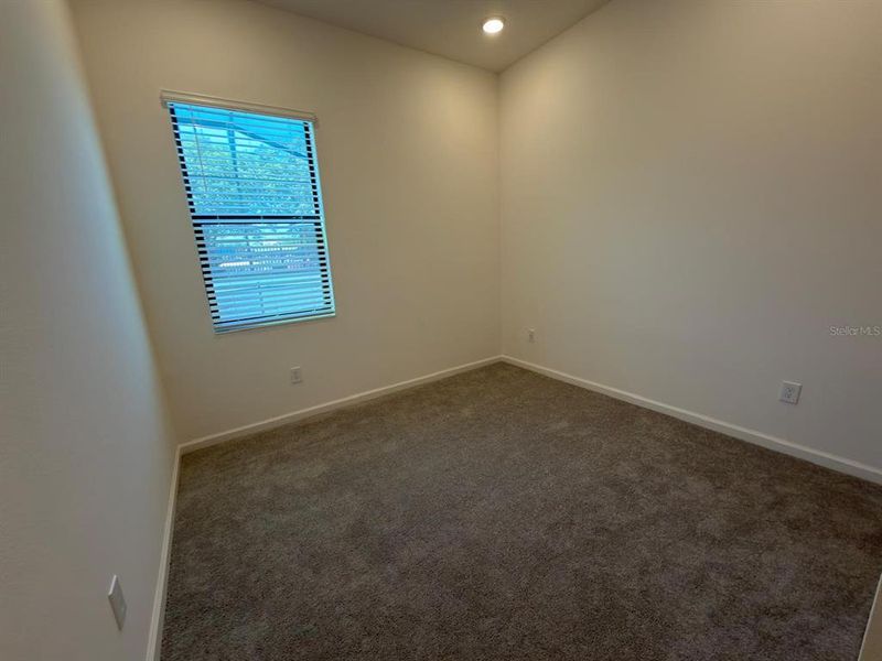 Spacious, unfurnished interior of a new home in , Orlando (Image 16).