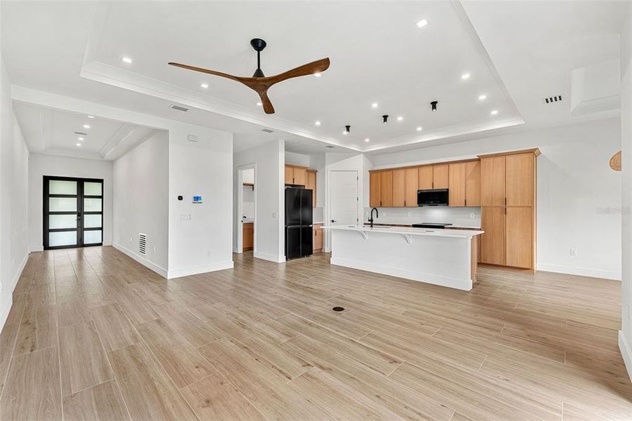 Spacious, unfurnished interior of a new home in , Cocoa (Image 32).