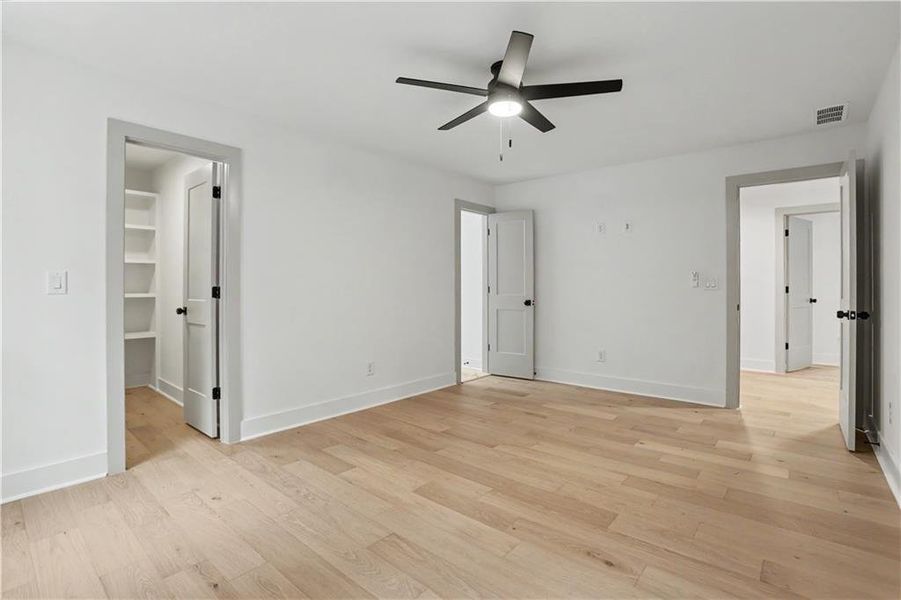 Spacious, unfurnished interior of a new home in , Gainesville (Image 39). Spacious, unfurnished interior of a new home in , Gainesville (Image 39).
