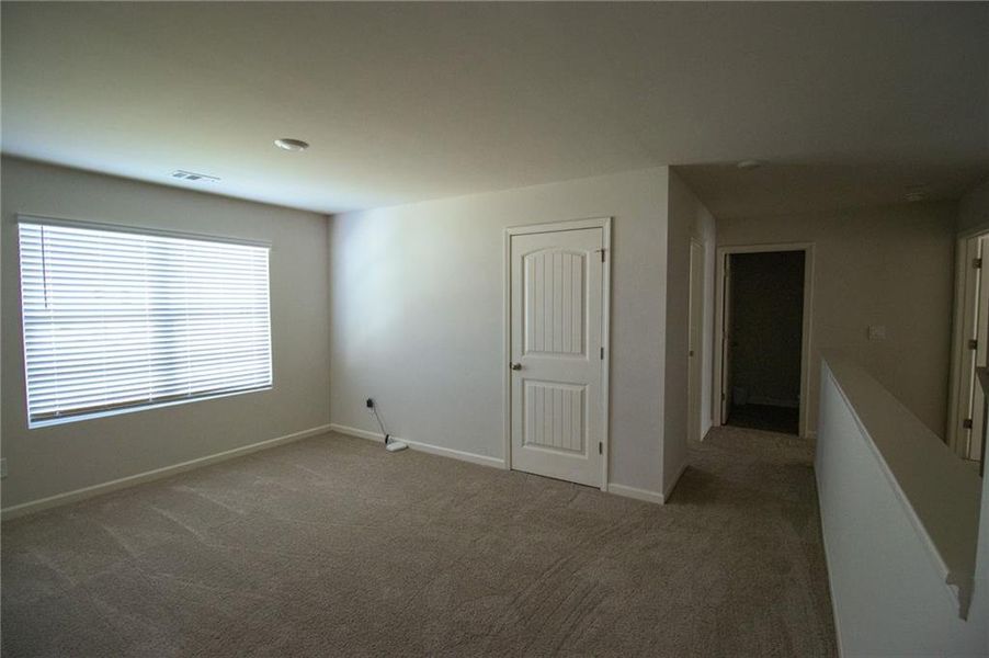 Spacious, unfurnished interior of a new home in Braselton Village, Braselton (Image 16). Spacious, unfurnished interior of a new home in Braselton Village, Braselton (Image 16).