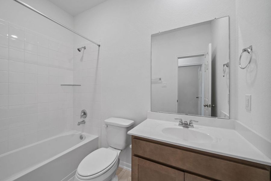 Note: Sample product photo. Actual exterior and interior selections may vary by homesite. Photo may be virtually staged Note: Sample product photo. Actual exterior and interior selections may vary by homesite. Photo may be virtually staged