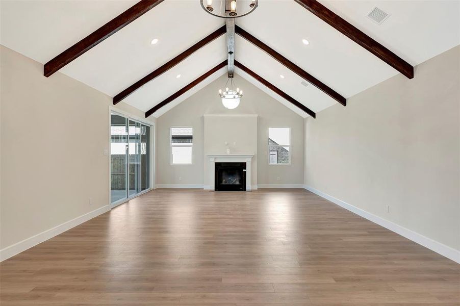 Spacious, unfurnished interior of a new home in Elevon, Lavon (Image 28).