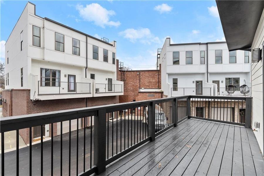 Image 45 of a home in One Riverside West.