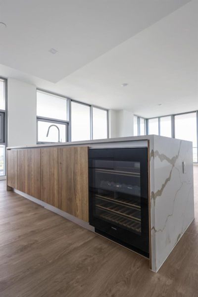 220 Lake Shore Drive - 18.jpg-FULL