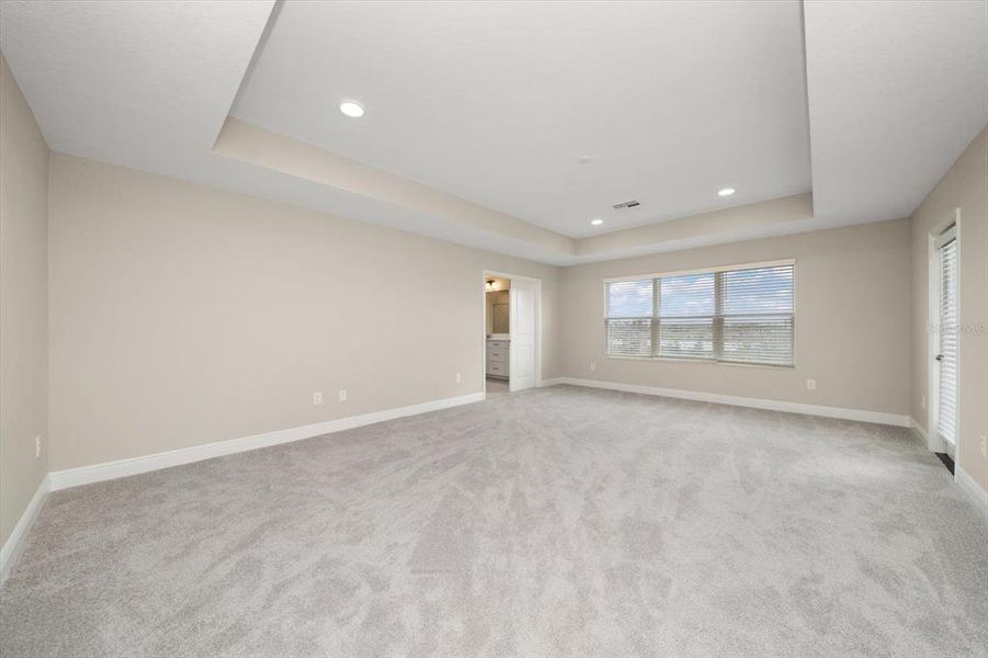 Spacious, unfurnished interior of a new home in Chapel Crossings, Wesley Chapel (Image 18). Spacious, unfurnished interior of a new home in Chapel Crossings, Wesley Chapel (Image 18).