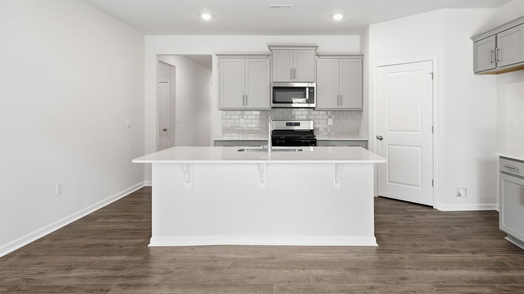 Furnished interior view inside a new home in Valleywood Farms, Waynesville (Image 11).