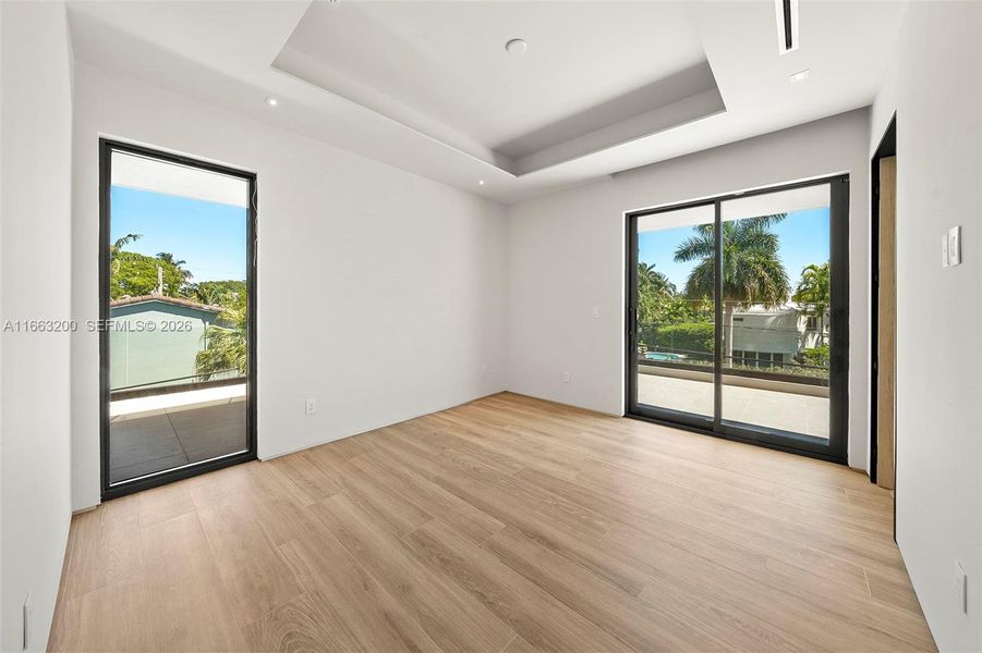 Spacious, unfurnished interior of a new home in , Miami Beach (Image 53). Spacious, unfurnished interior of a new home in , Miami Beach (Image 53).