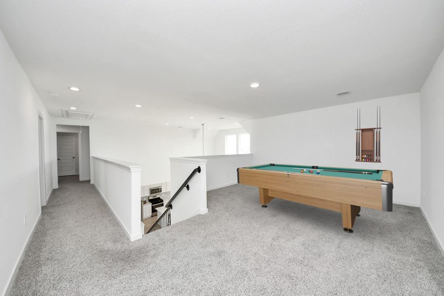 secondary living area/gameroom secondary living area/gameroom