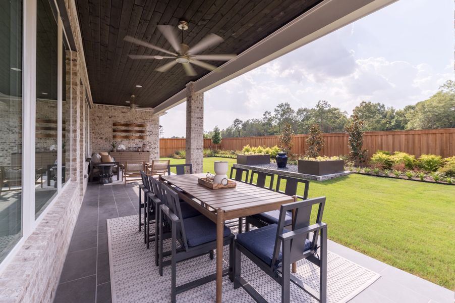 Representative exterior details of a home built from the Snyder by Tri Pointe Homes in Harvest Green, Richmond (Image 30).