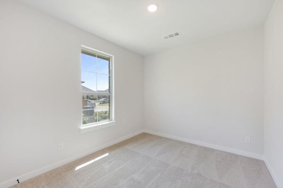 Spacious, unfurnished interior of a new home in Woodbridge Villas, Wylie (Image 23).