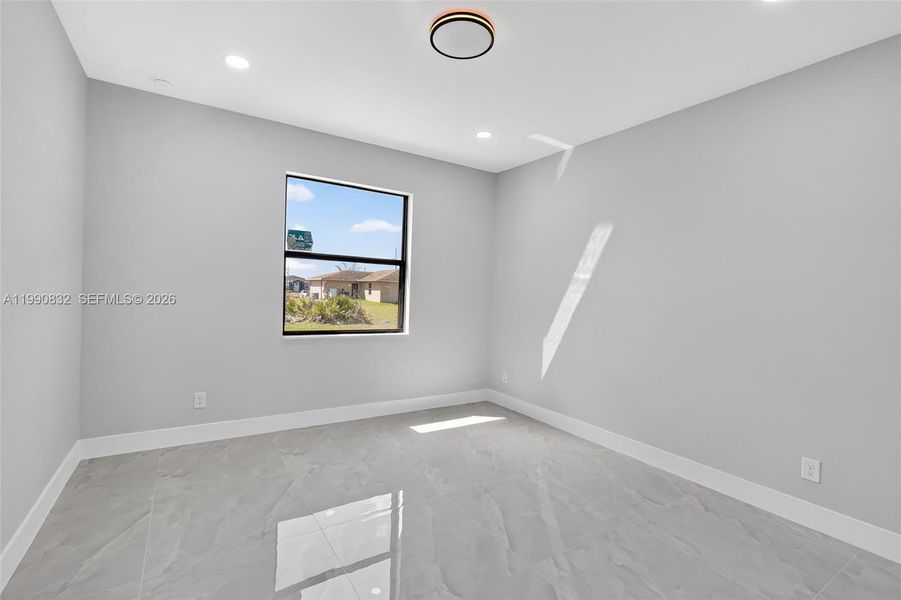 Spacious, unfurnished interior of a new home in , Lehigh Acres (Image 46).