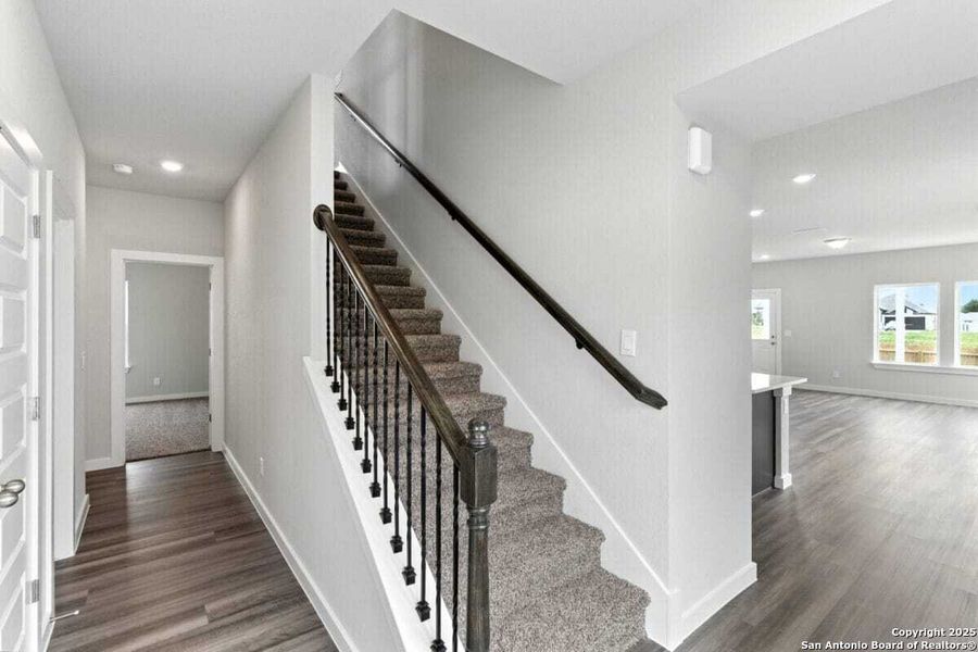 Image 21 of a home in August Fields.