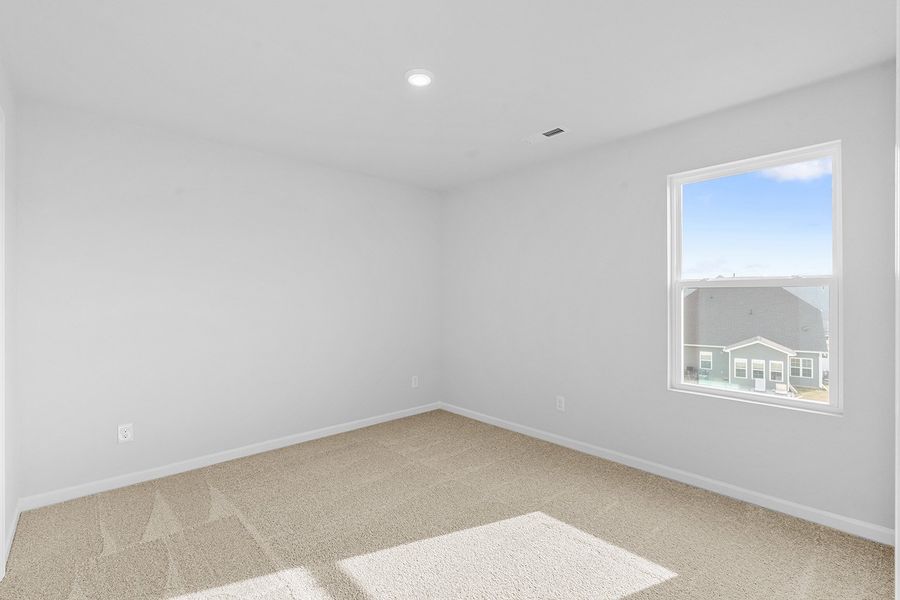 Spacious, unfurnished interior of a new home in Hanes Lake, Winston-Salem (Image 39). Spacious, unfurnished interior of a new home in Hanes Lake, Winston-Salem (Image 39).