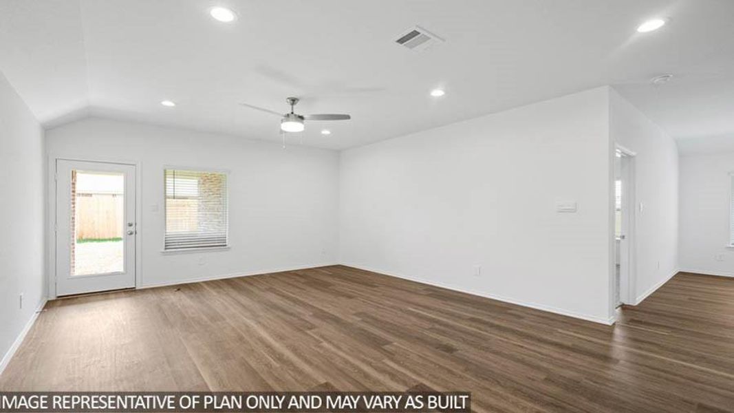 Spacious, unfurnished interior of a new home in Cypress Green, Tomball (Image 16). Spacious, unfurnished interior of a new home in Cypress Green, Tomball (Image 16).