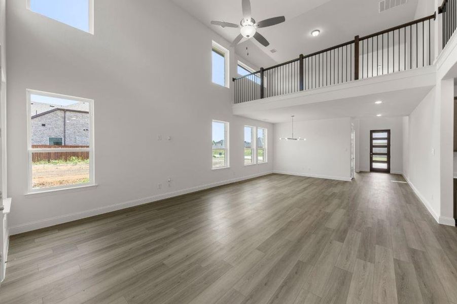 14. 3018 Wallis - Family (2) 14. 3018 Wallis - Family (2)