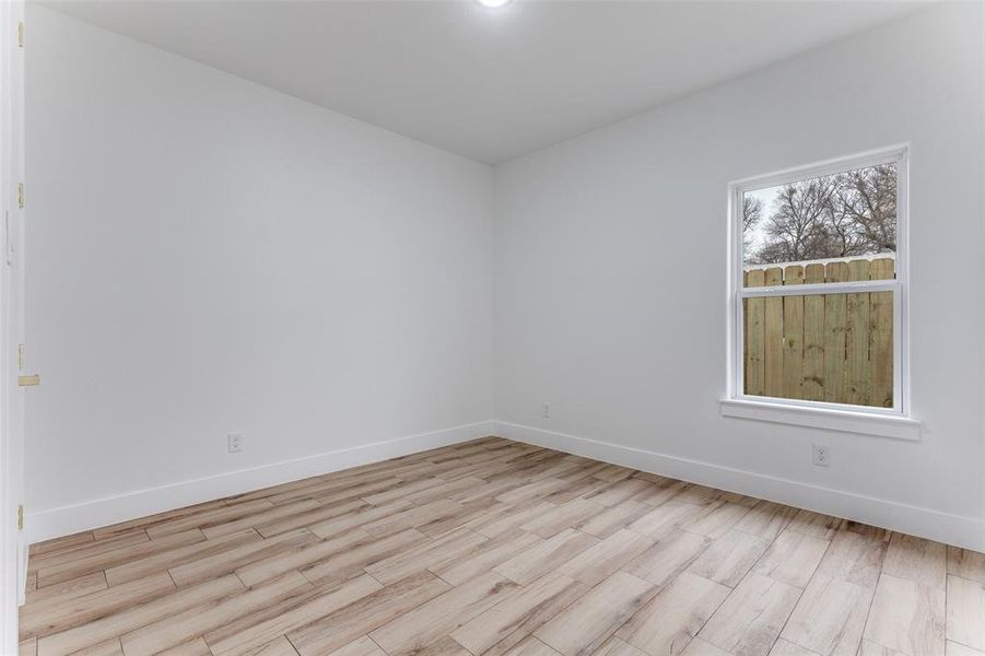 Spacious, unfurnished interior of a new home in , Lake Worth (Image 21).