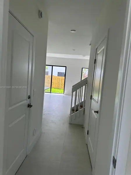 Spacious, unfurnished interior of a new home in , Homestead (Image 5).