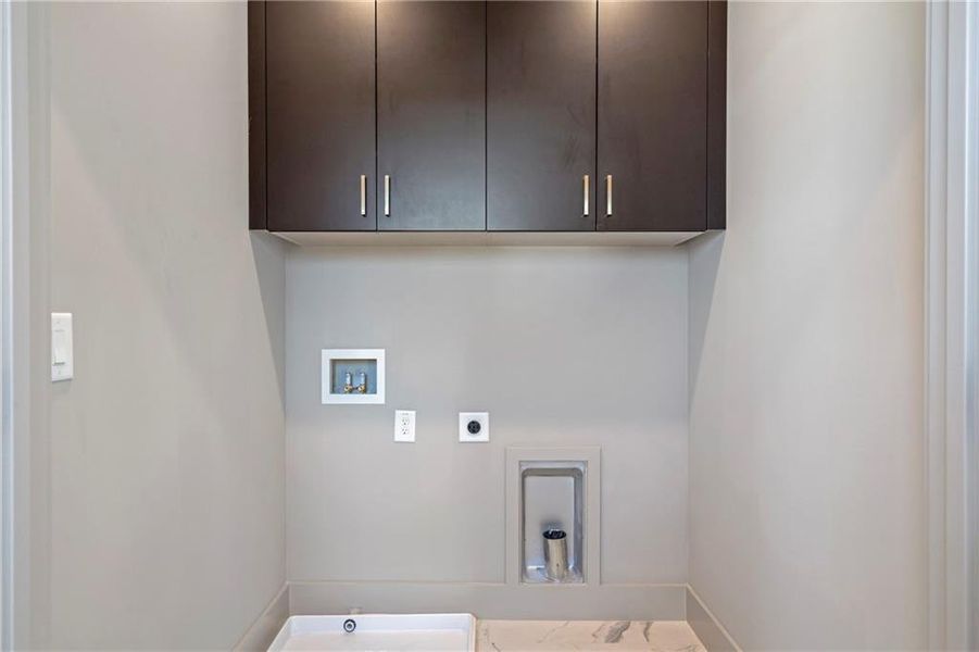 Spacious, unfurnished interior of a new home in Aster, Roswell (Image 35). Spacious, unfurnished interior of a new home in Aster, Roswell (Image 35).