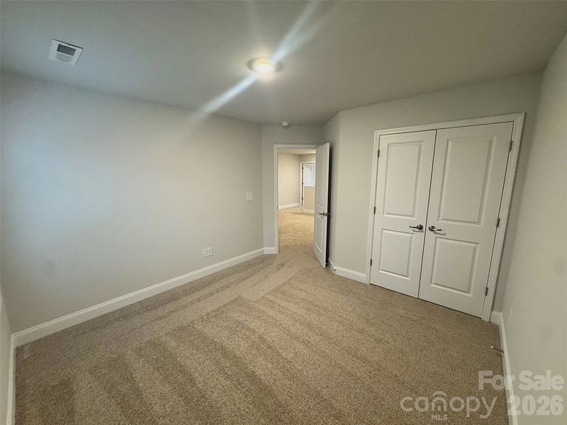 Spacious, unfurnished interior of a new home in Pine Trace, Gastonia (Image 23). Spacious, unfurnished interior of a new home in Pine Trace, Gastonia (Image 23).