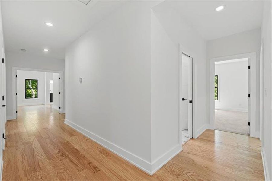 Spacious, unfurnished interior of a new home in , Acworth (Image 61).