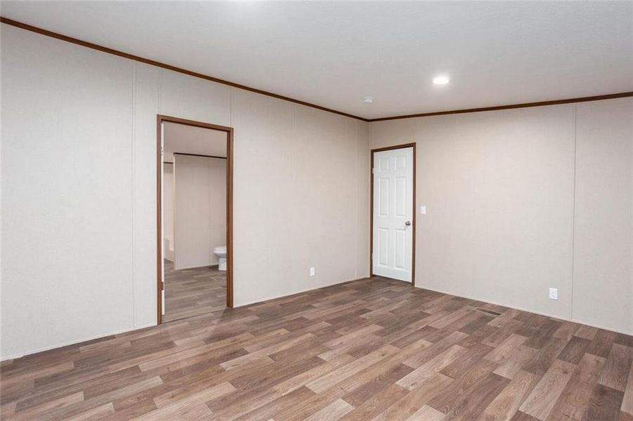 Spacious, unfurnished interior of a new home in , Dallas (Image 22).