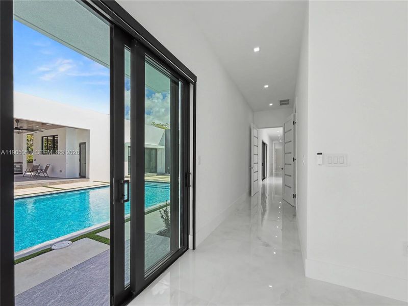 Exterior details and patio area of a home in , Miami (Image 27).