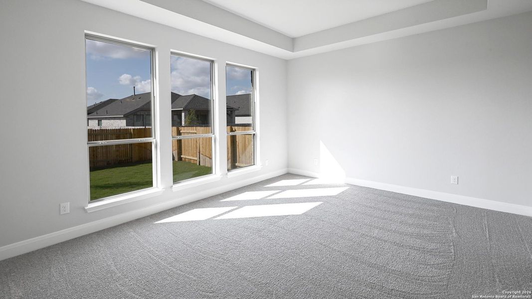 Spacious, unfurnished interior of a new home in Meadows Of Mill Creek 50', Seguin (Image 22).