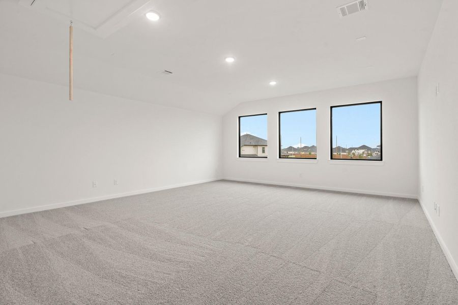 Spacious, unfurnished interior of a new home in Legacy Prairie at Katy Court 60', Katy (Image 13).
