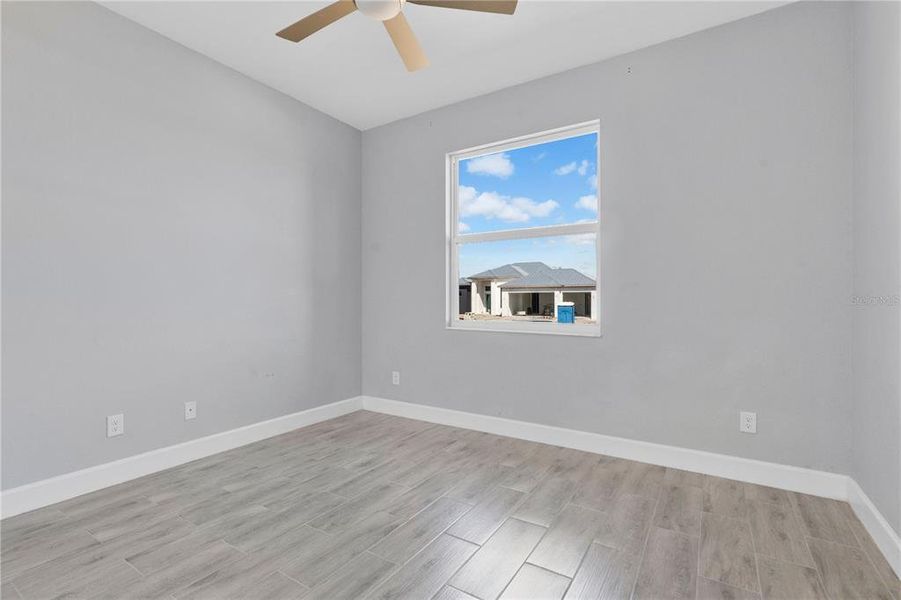 Spacious, unfurnished interior of a new home in , Cape Coral (Image 15).