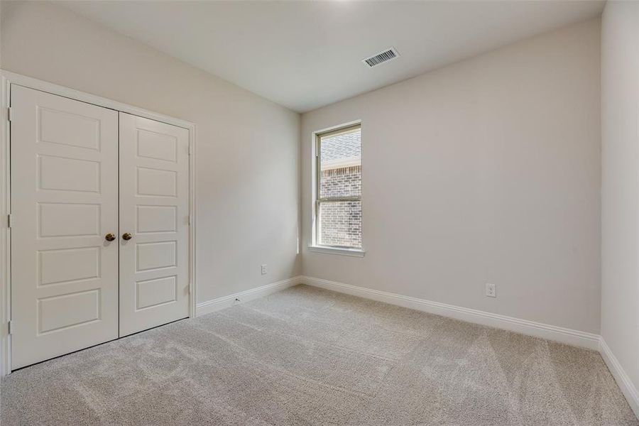 Spacious, unfurnished interior of a new home in Spiritas Ranch, Little Elm (Image 21).
