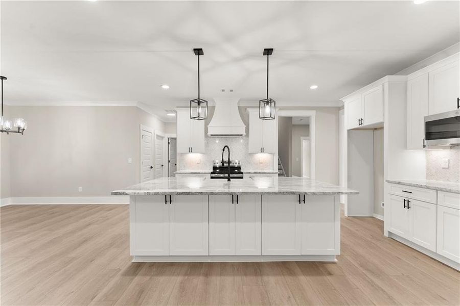Furnished interior view inside a new home in , Clarkesville (Image 7).