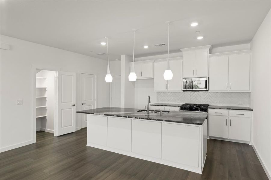 Furnished interior view inside a new home in Ten Mile Creek, Celina (Image 9).