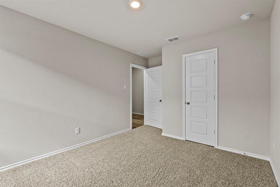 Spacious, unfurnished interior of a new home in , Fort Worth (Image 12).