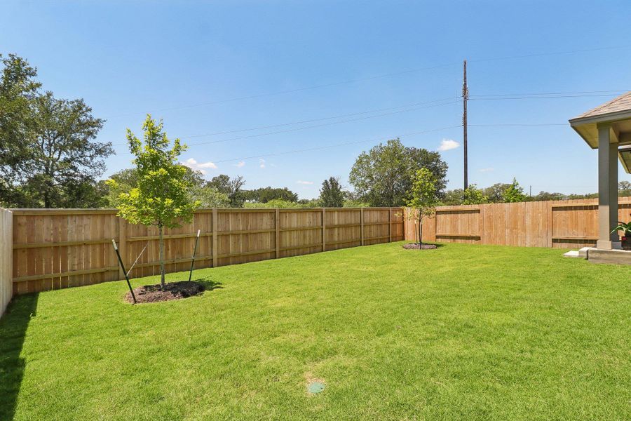 Exterior details and patio area of a home in Persimmon, Buda (Image 20).
