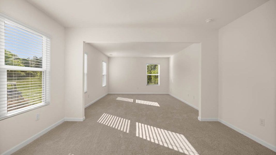 Spacious, unfurnished interior of a new home in Estates at Deer Hollow, Grovetown (Image 26).