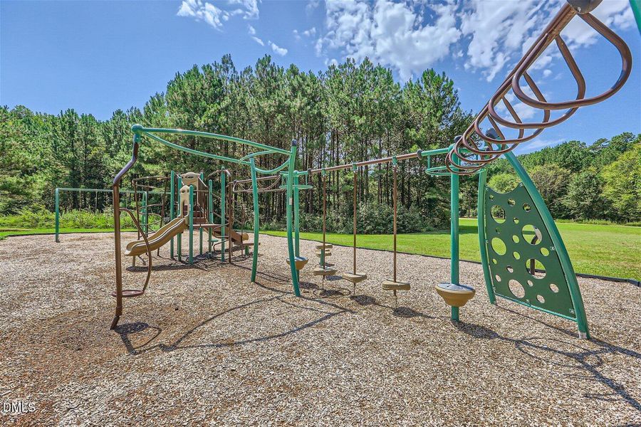 SUN_Knightdale_Pic_1000ShoppesAtMidwayDr