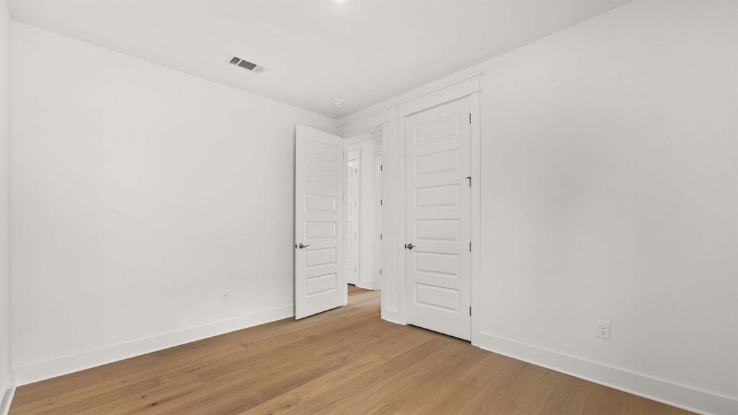 Spacious, unfurnished interior of a new home in Parkside, Santa Rosa Beach (Image 29).