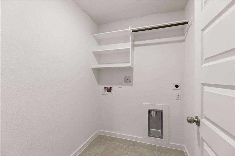 Spacious, unfurnished interior of a new home in Colony at Pinehurst, Pinehurst (Image 23).