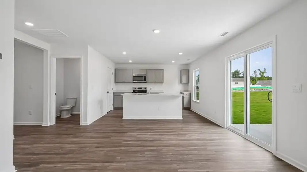 Spacious, unfurnished interior of a new home in Mangum Farms, Stem (Image 22).