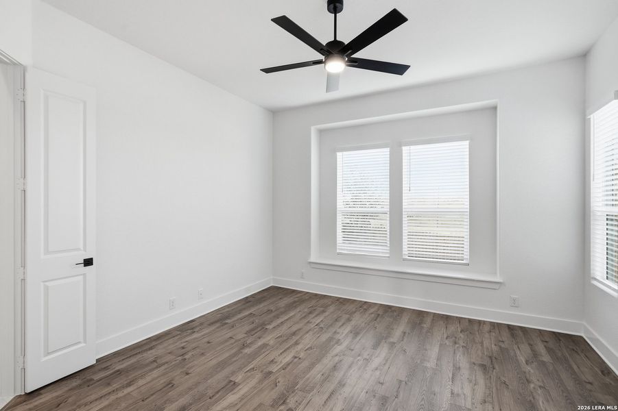 Spacious, unfurnished interior of a new home in Prominence, San Antonio (Image 21).