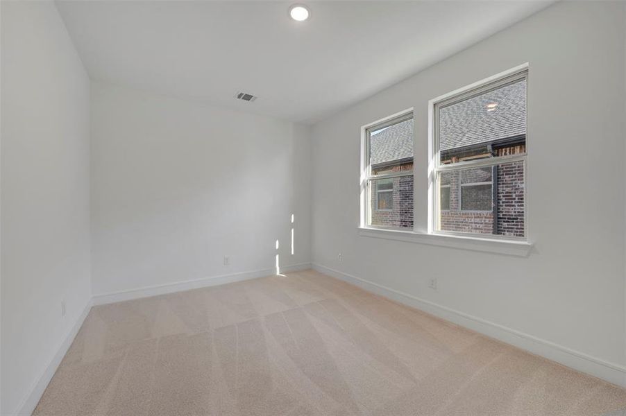 Spacious, unfurnished interior of a new home in Timberbrook, Justin (Image 18).