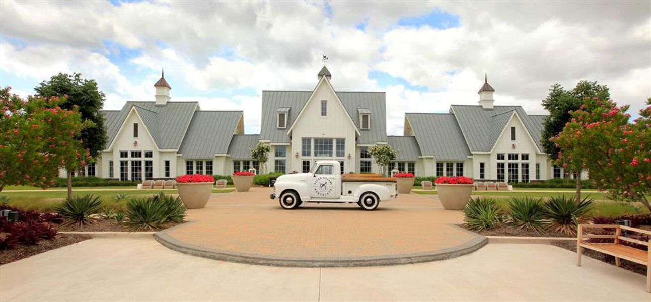 Community amenities in Pecan Square, Northlake (Image 8). Community amenities in Pecan Square, Northlake (Image 8).