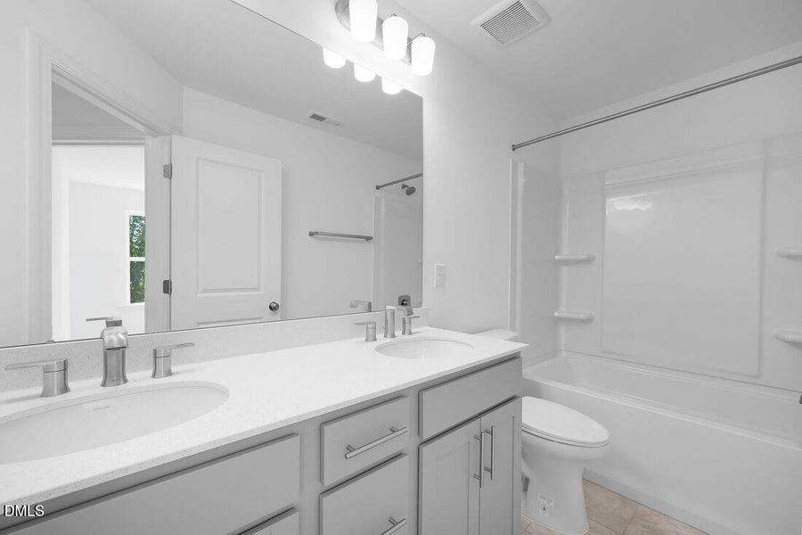 greystone-bathroom-03