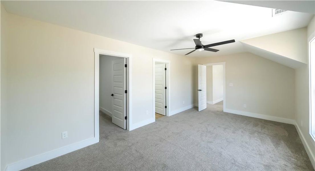 Spacious, unfurnished interior of a new home in , Bremen (Image 28).