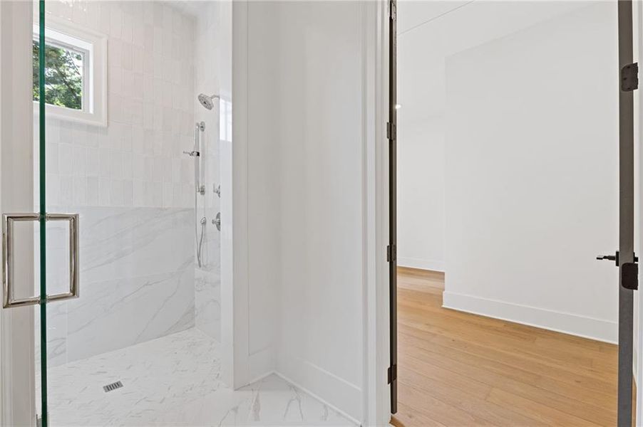 Spacious, unfurnished interior of a new home in , Flowery Branch (Image 55).