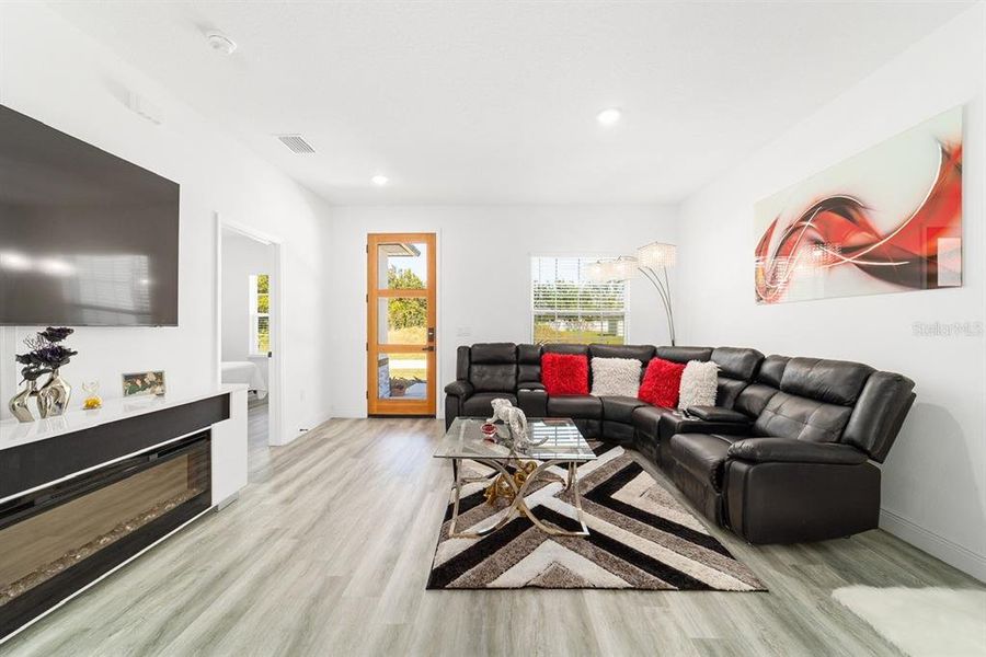 Furnished interior view inside a new home in , Ocala (Image 14).